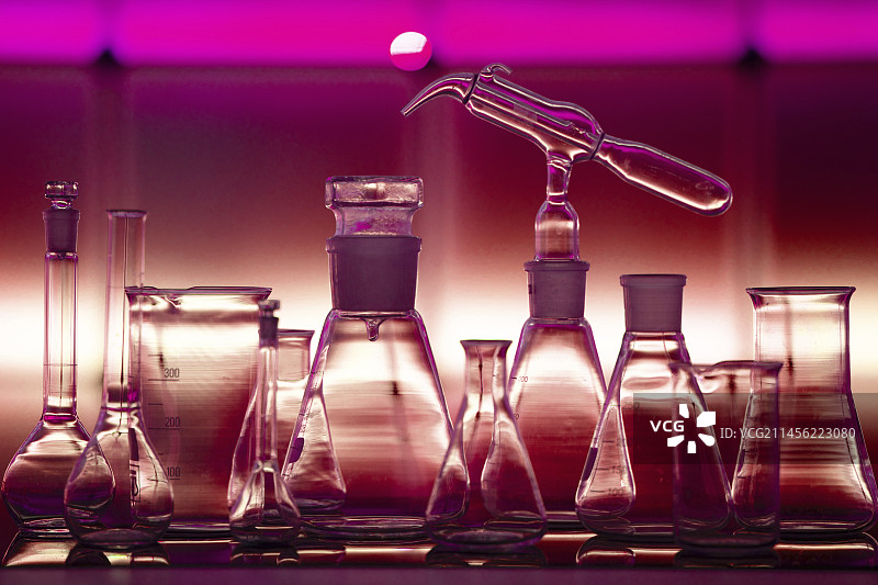 实验室玻璃器皿图片素材