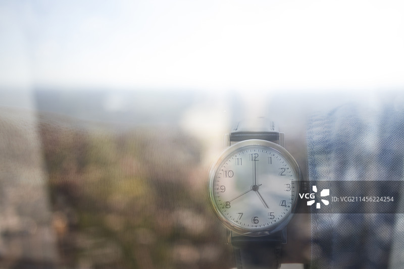 查看手表图片素材