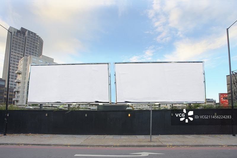 两块空白广告牌图片素材