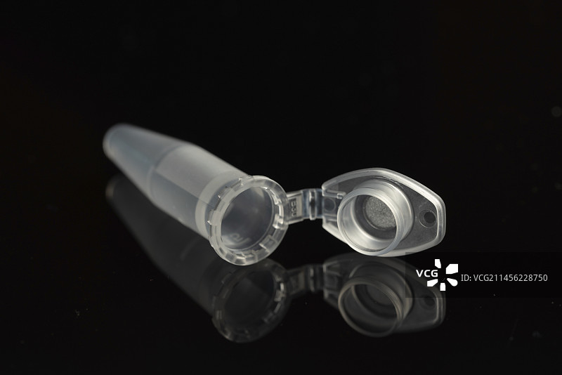 PCR微量离心管图片素材