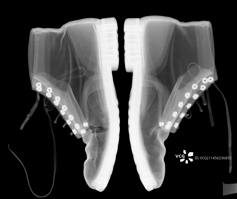 旧靴子的X光片图片素材