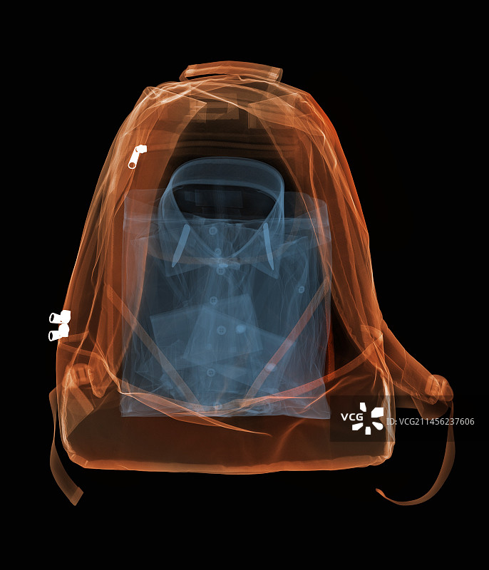 背包里的衬衫X光图片素材
