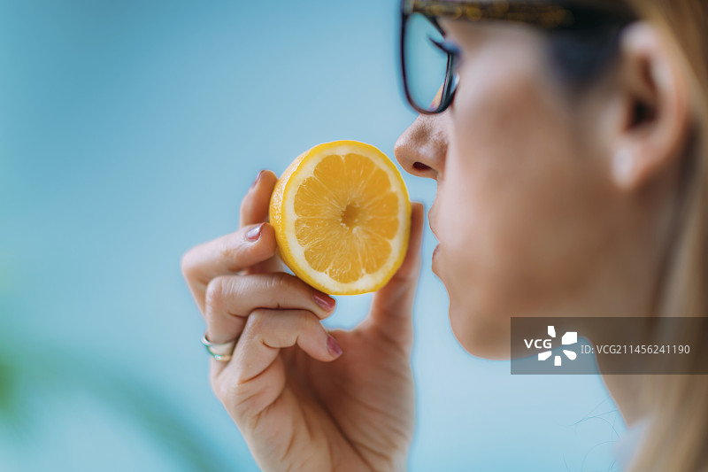 丧失嗅觉图片素材