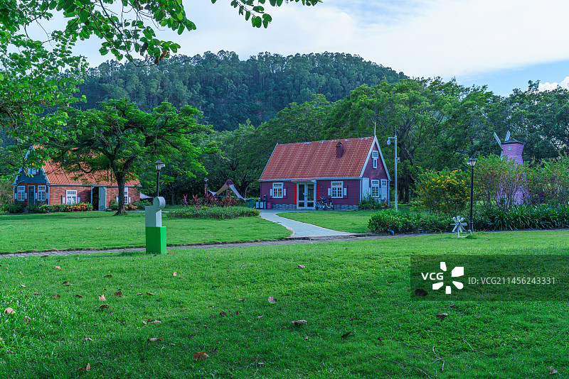 广州南沙蒲洲花园欧式建筑小屋景观图片素材