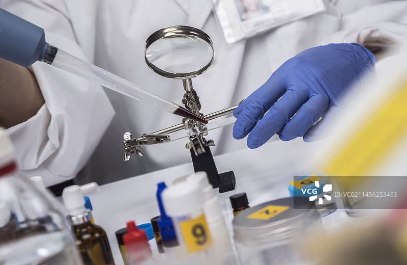 法医鉴定血液样本图片素材