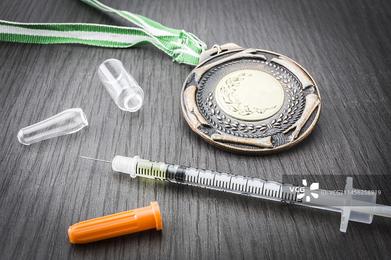 体育运动中使用兴奋剂概念图图片素材