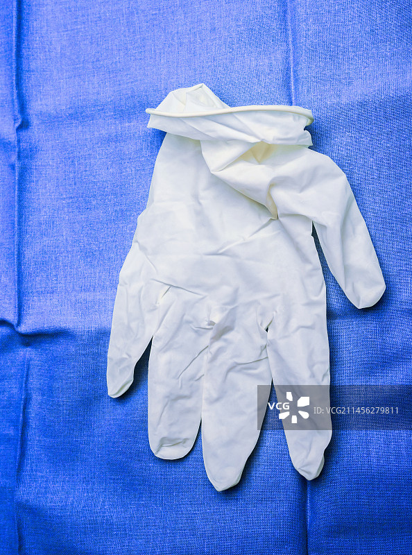 白色乳胶手套图片素材