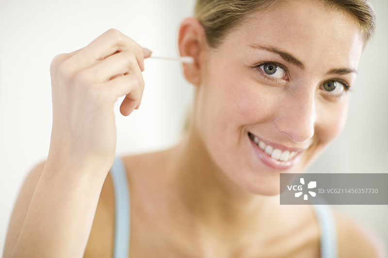 清洁耳朵图片素材