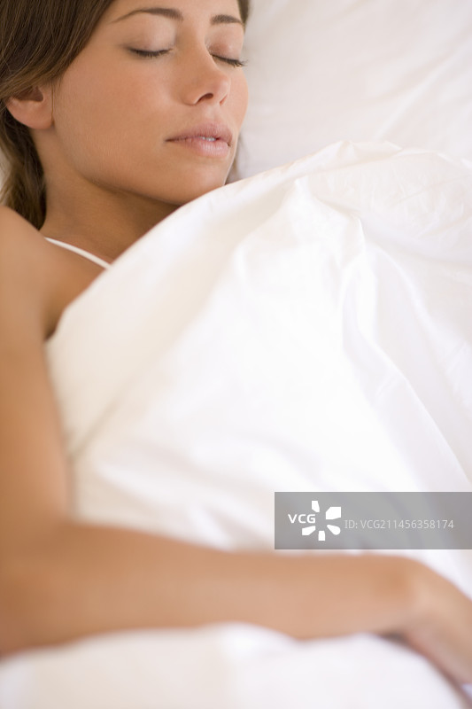 女人睡觉图片素材