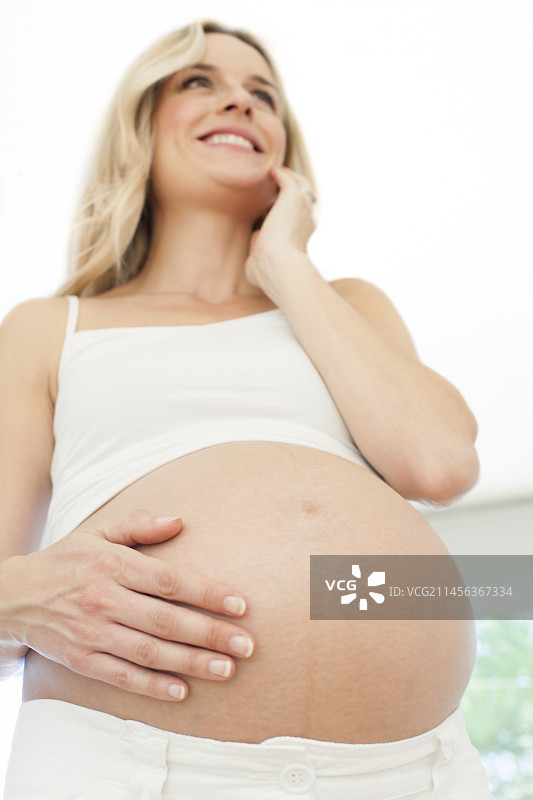 快乐的孕妇图片素材