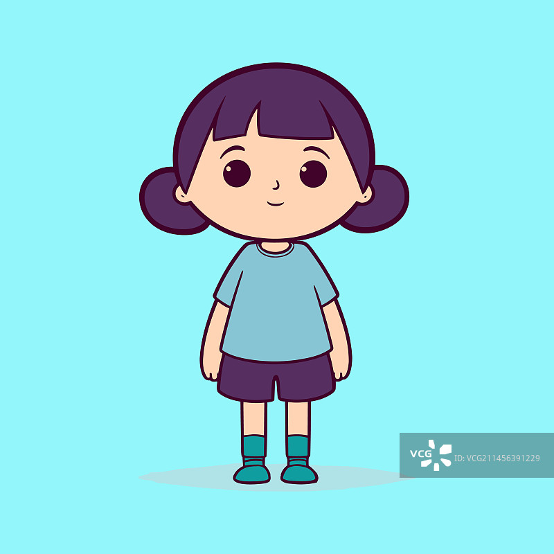 站在蓝色背景前的年轻女孩图片素材