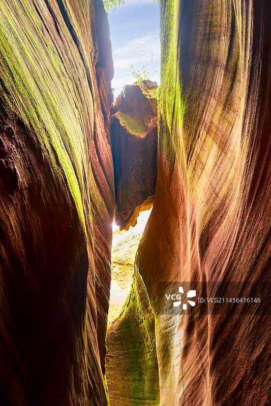 世界丹霞地貌奇观——陕西省志丹县猫巷峡谷图片素材