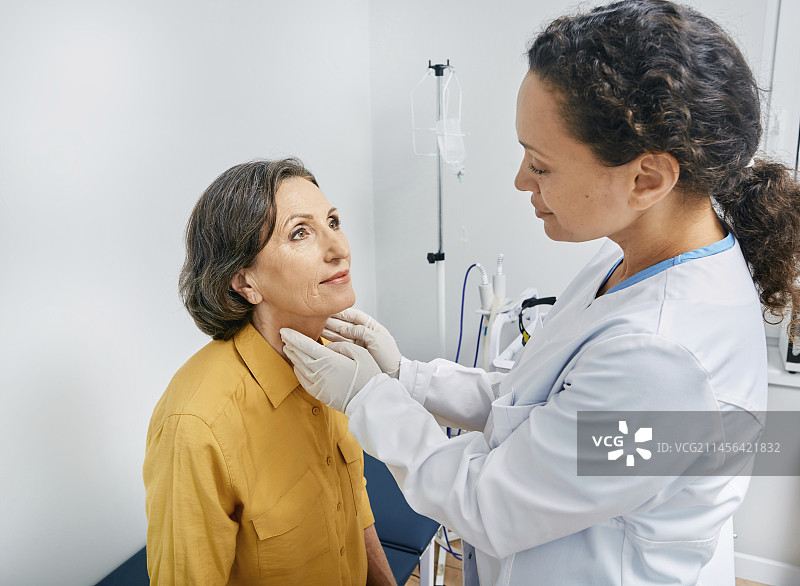 喉咙检查图片素材