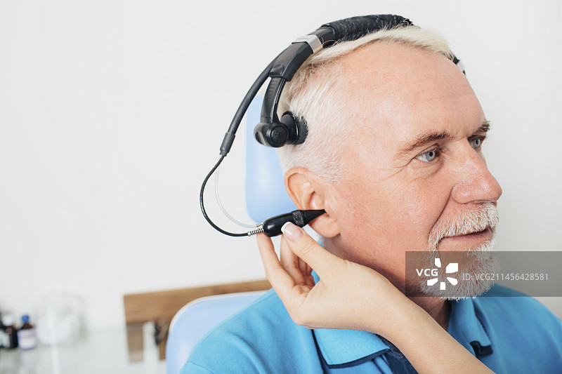 听力测试图片素材