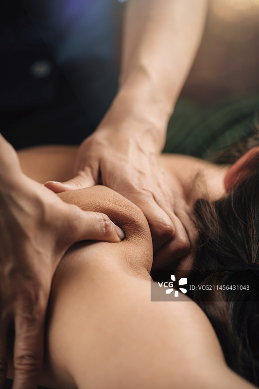 深层组织按摩图片素材