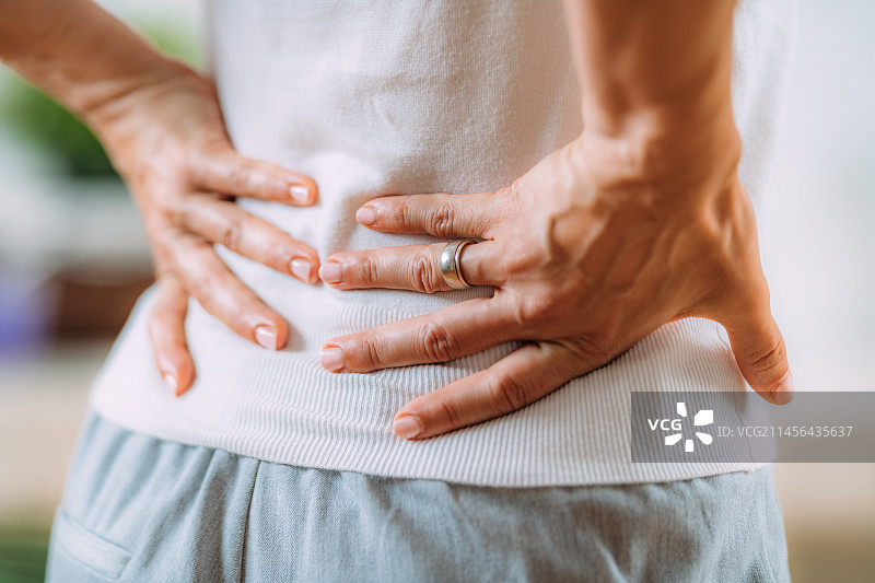 腰背疼痛图片素材