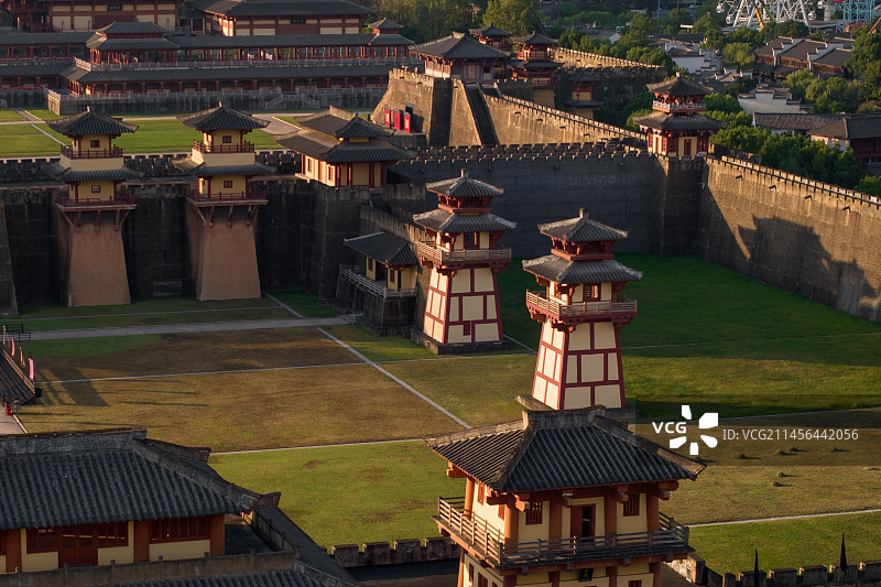 航拍浙江金华东阳横店影视城秦王宫图片素材