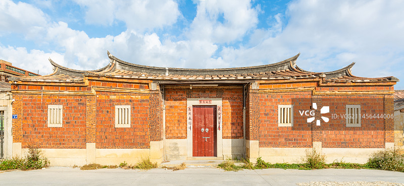 蔡氏古民居建筑群  红砖厝 红砖房 古厝 闽南古民居 闽南风格建筑  泉州古厝 蔡氏故居 福建南安市图片素材