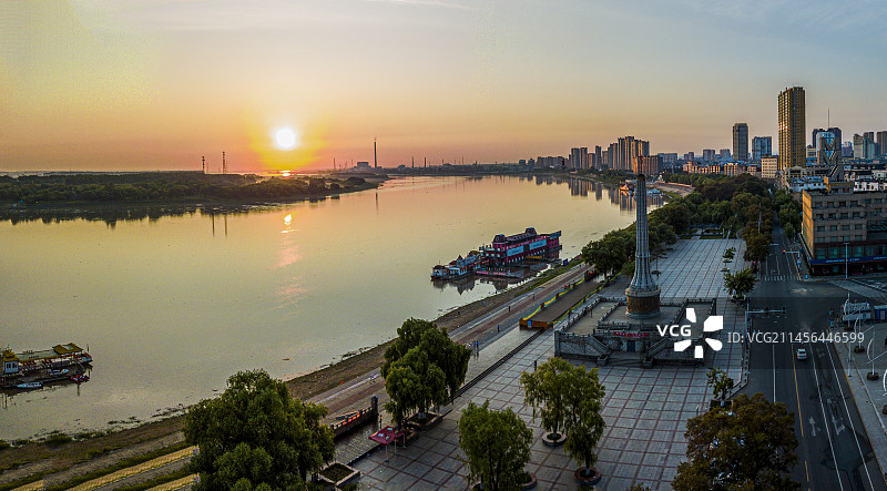 航拍佳木斯松花江夏季风光图片素材