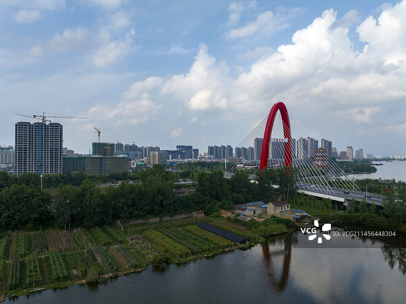 京杭大运河江苏宿迁泗阳段城市风光图片素材