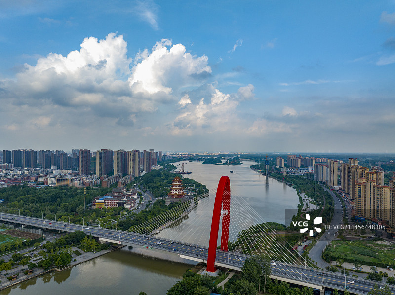 京杭大运河江苏宿迁泗阳段城市风光图片素材