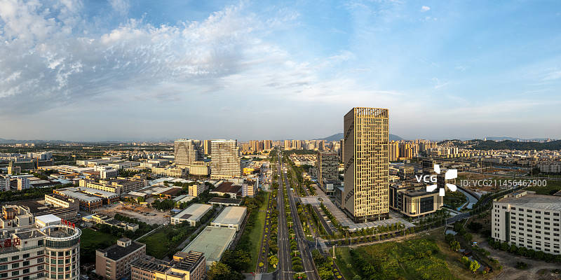 航拍城市天际线 江门江海区高新区图片素材