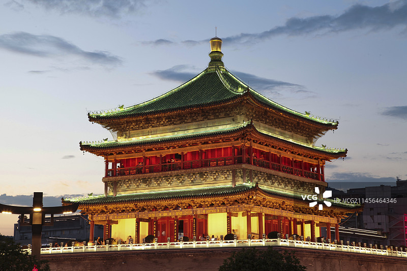 西安钟楼夜景图片素材