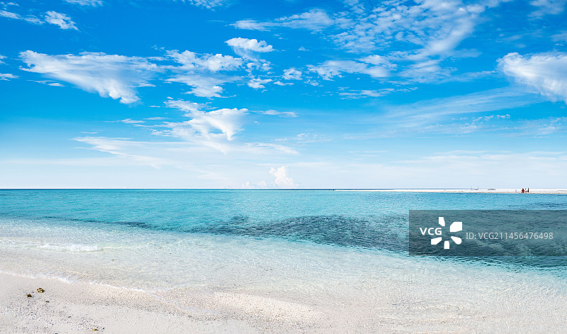 海南三亚三沙市西沙群岛全福岛阳光滩图片素材