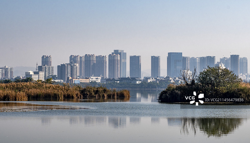 云南省弥勒市湖泉生态园风光图片素材