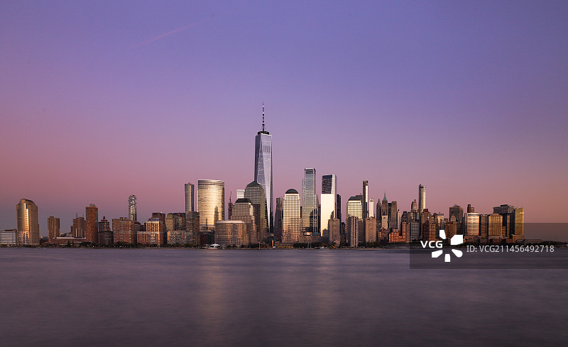 夜幕降临图片素材