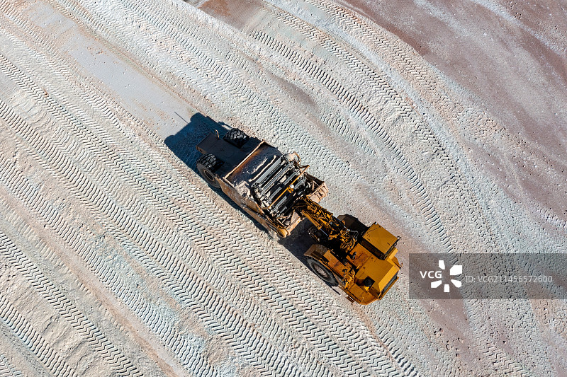 美国犹他州钾盐矿的蒸发池图片素材