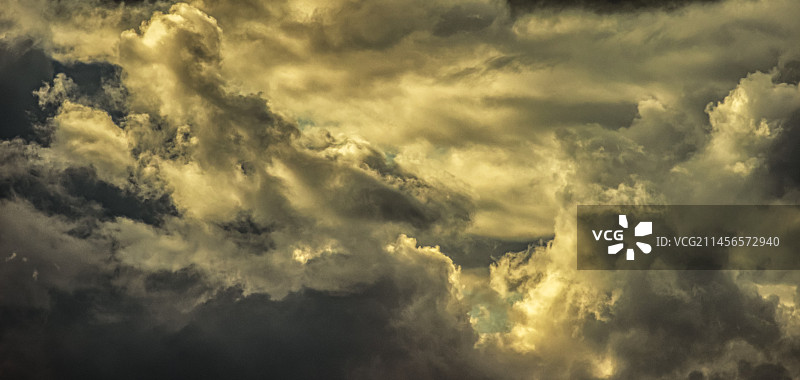 日落积雨云图片素材