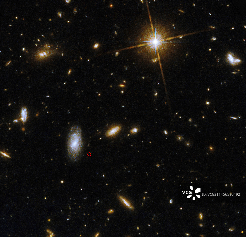 哈勃太空望远镜拍摄的伽马射线暴211211A图像图片素材