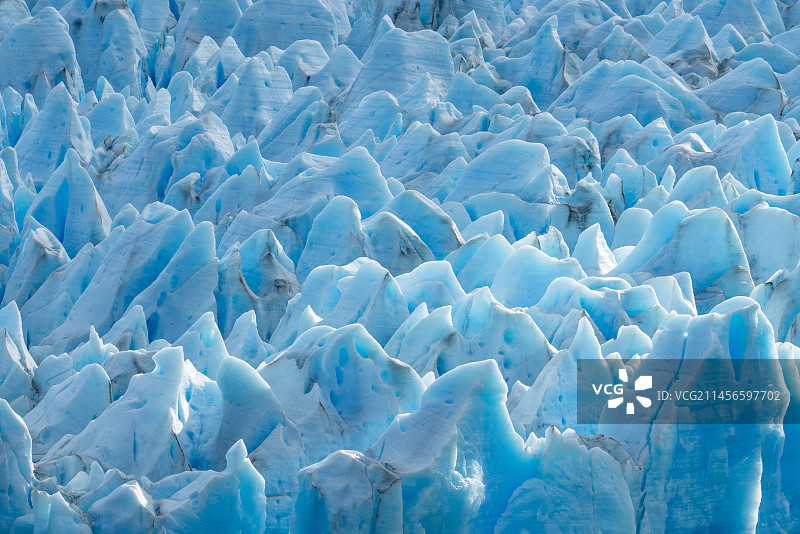 阿根廷格雷冰川表面的蓝冰图片素材