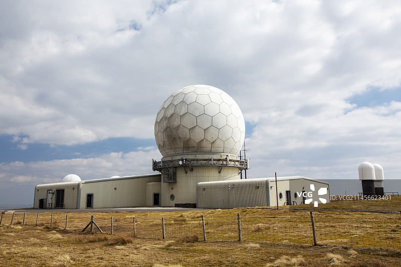早期预警雷达系统图片素材