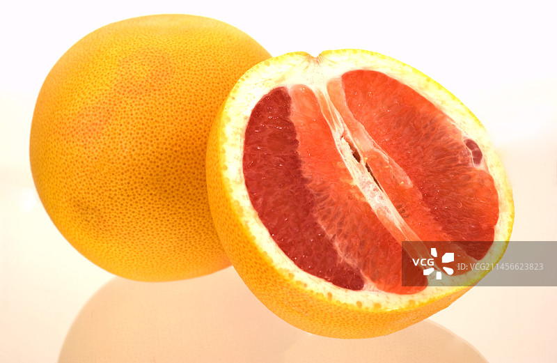 切片粉红葡萄柚图片素材