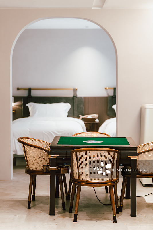 民宿里的麻将桌图片素材
