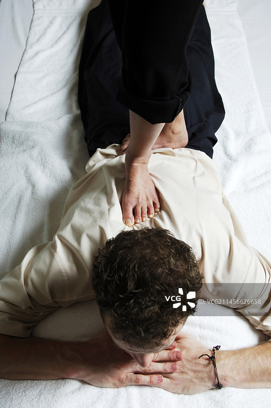 赤脚按摩图片素材