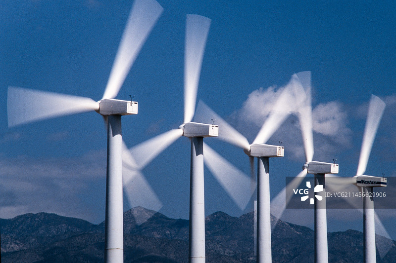 风力涡轮机图片素材