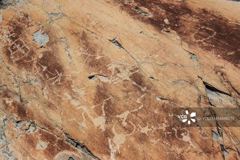 农民和犁：法国梅尔康图尔国家公园的岩石雕刻图片素材