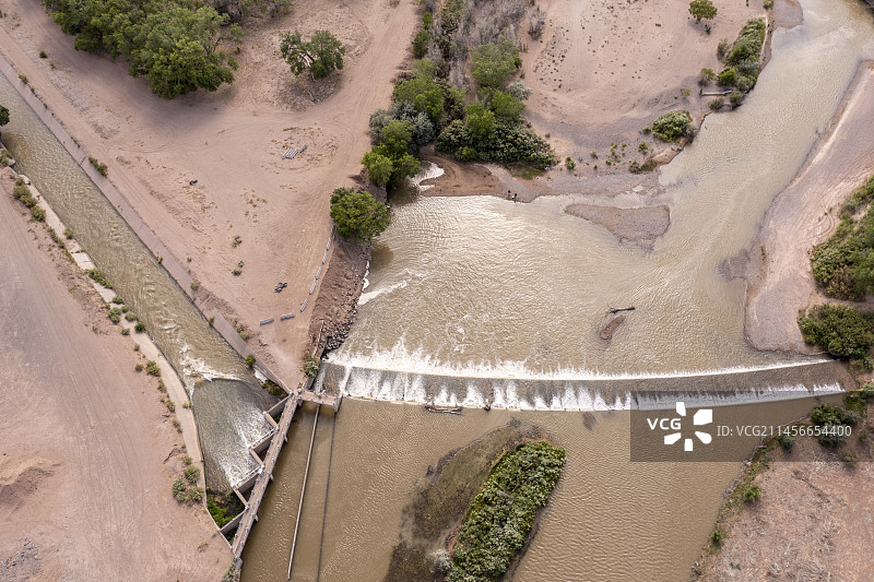 新墨西哥州用于灌溉的格兰德河水，美国图片素材