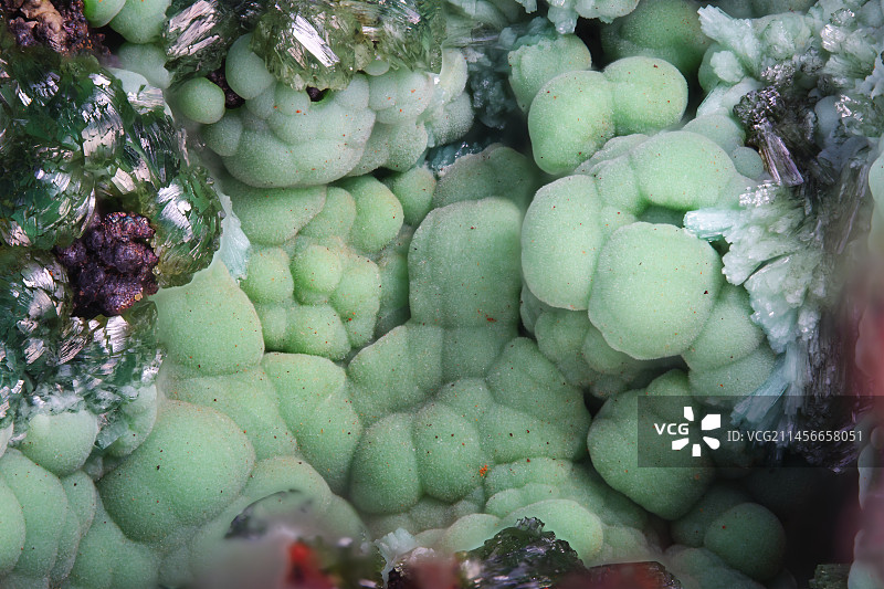 孔雀石和水砷锌矿图片素材