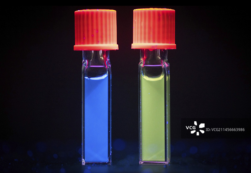 发光石墨烯量子点图片素材