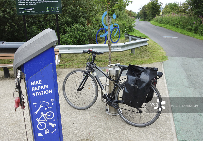 自行车维修站图片素材