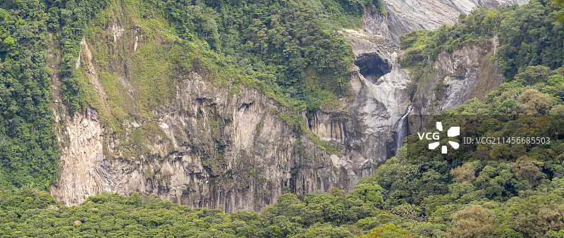 2020年8月坍塌后的圣拉斐尔瀑布遗址图片素材