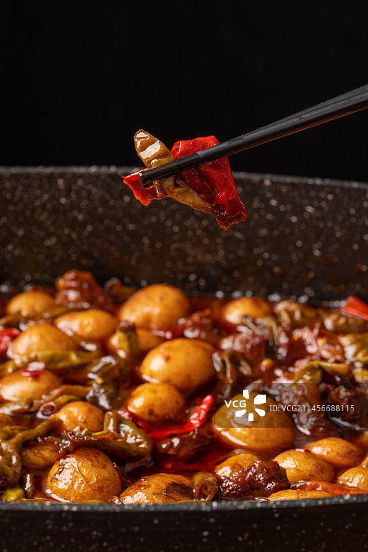 东北特色小菜牛肉酱烧小土豆图片素材