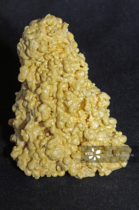 硫磺团块图片素材