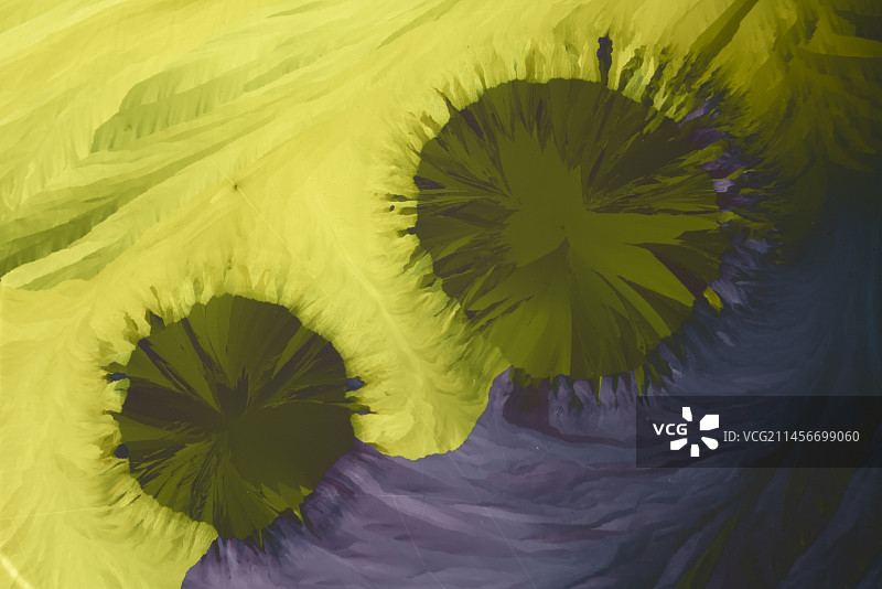 偏振光显微照片下的硫酸镁图片素材