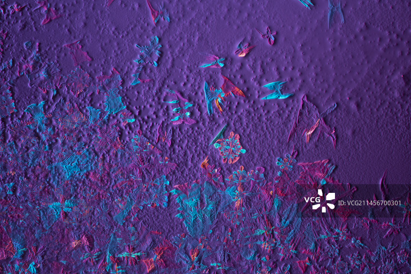 偏光显微照片下的混合盐晶体图片素材