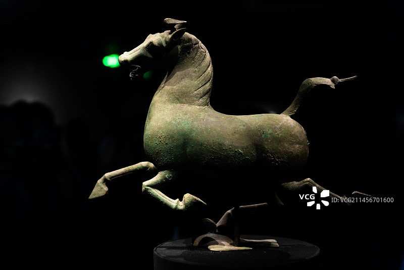 铜奔马（马踏飞燕）图片素材